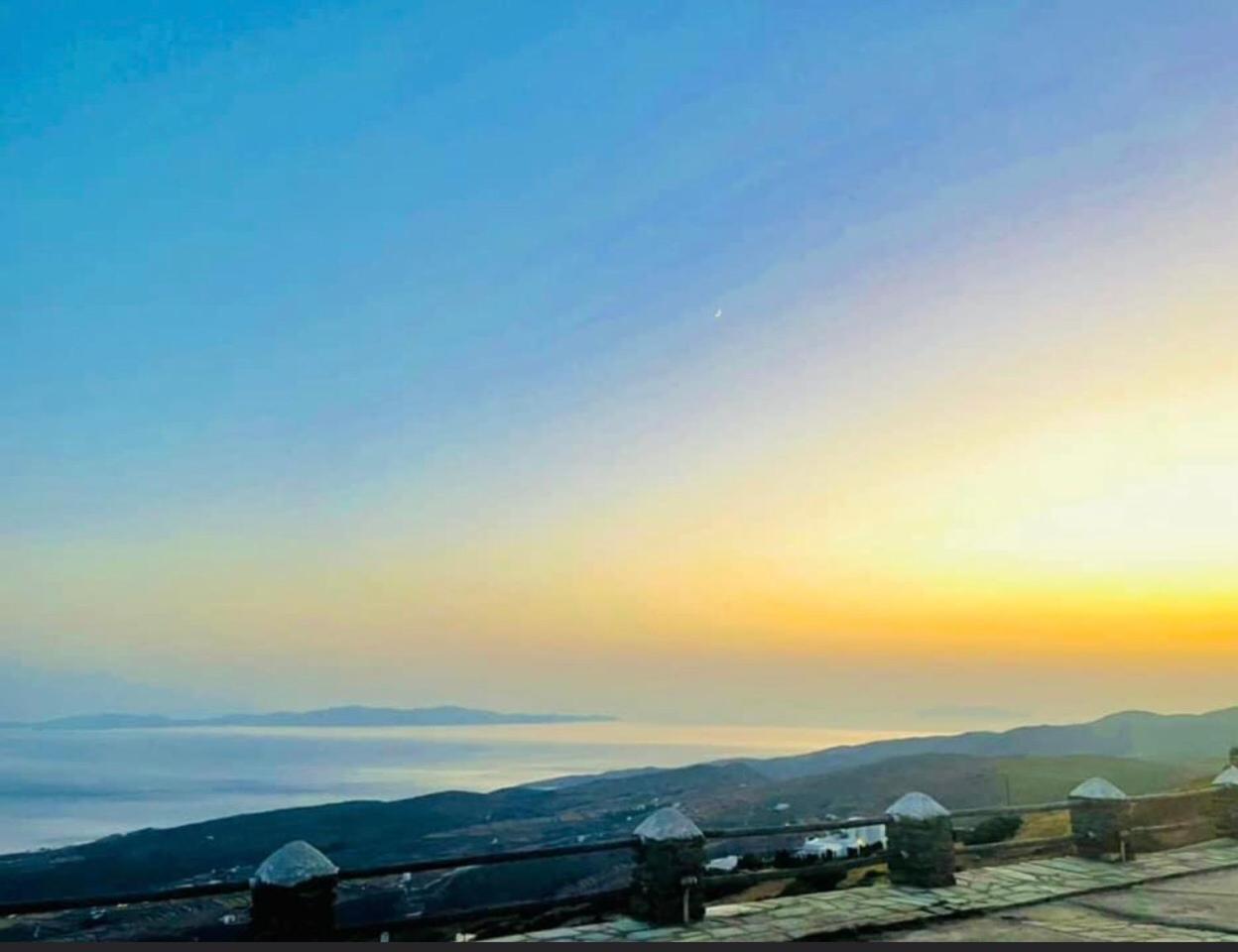 Blue Balcony/Skyview In Tinos - 3Br Home In Arnados Exterior photo